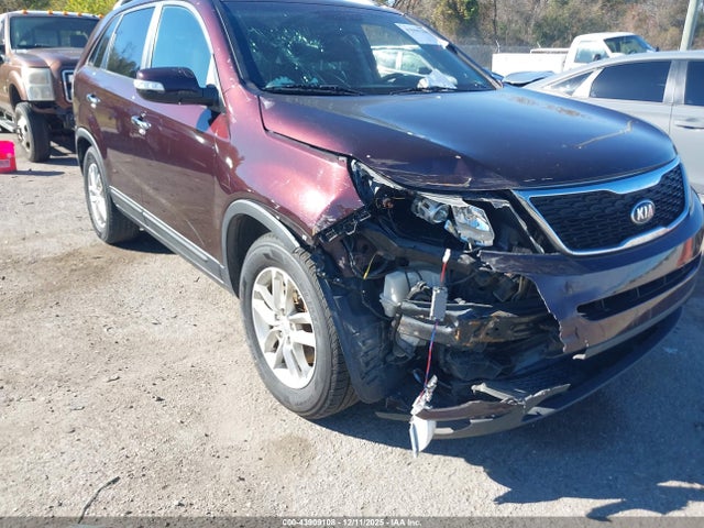 5XYKT4A74FG583792 KIA Sorento Lx V6