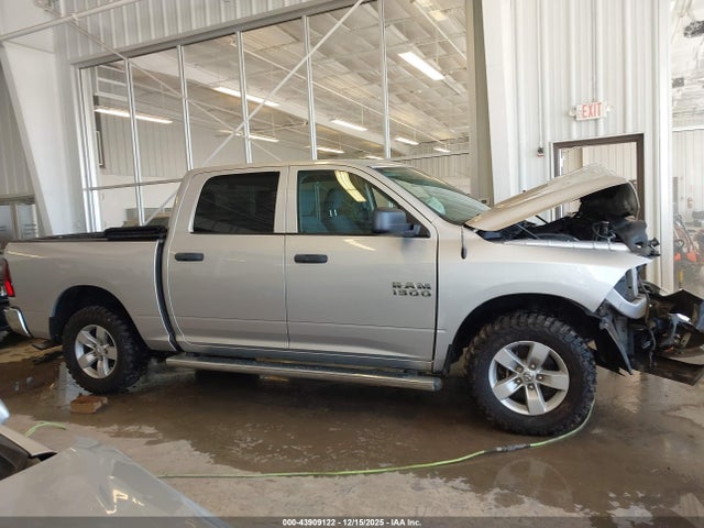 Продаж на аукціоні авто 2017 Ram 1500 Tradesman  4x4 5'7 Box, vin: 1C6RR7KG1HS794398, номер лоту: 43909122