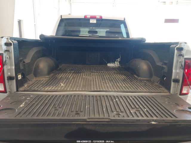 Продаж на аукціоні авто 2017 Ram 1500 Tradesman  4x4 5'7 Box, vin: 1C6RR7KG1HS794398, номер лоту: 43909122