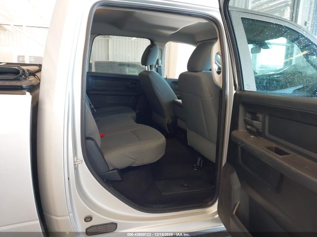 Продаж на аукціоні авто 2017 Ram 1500 Tradesman  4x4 5'7 Box, vin: 1C6RR7KG1HS794398, номер лоту: 43909122