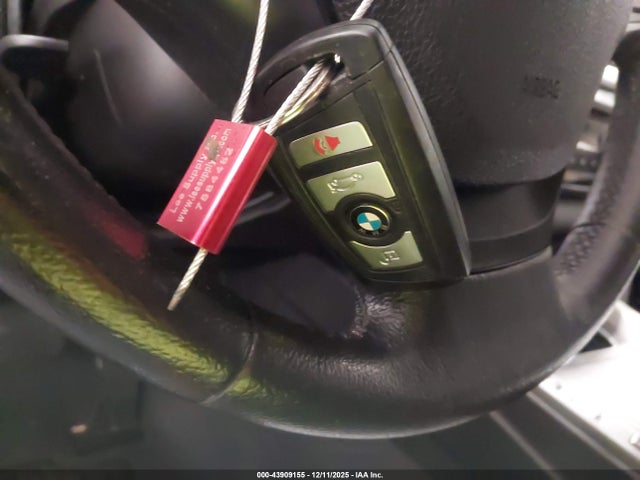 BMW 320i 2016 WBA8E5G54GNU21426 Image 11