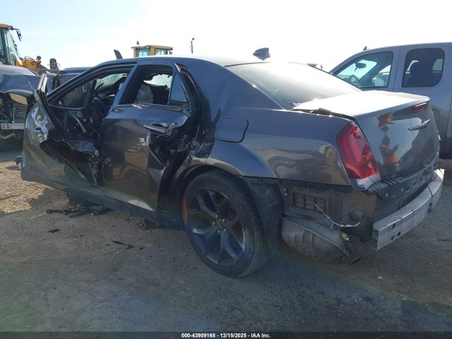 2021 CHRYSLER 300 2C3CCABG1MH525630 Photo 2