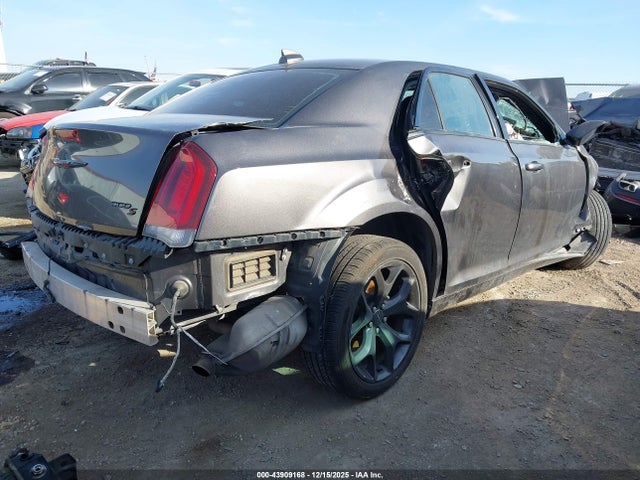 2021 CHRYSLER 300 2C3CCABG1MH525630 Photo 3