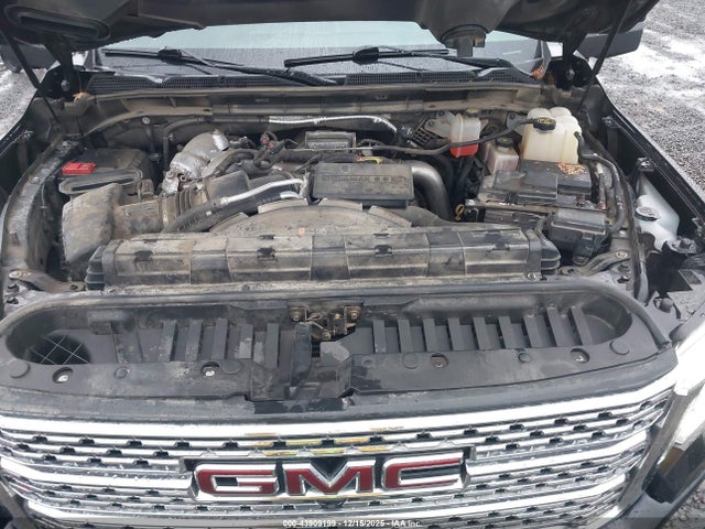 1GT49REY4MF156250 GMC Sierra 2500hd 4wd Standard Bed Denali