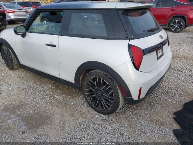 2025 MINI HARDTOP WMW23GD06S2W75195 Photo 2