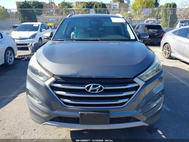 KM8J33A27HU361951 Hyundai Tucson Eco