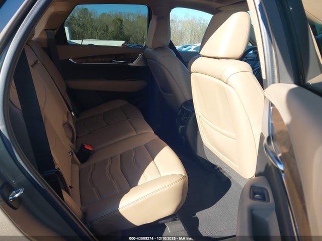 2022 CADILLAC XT5 1GYKNERS7NZ117003 Photo 7