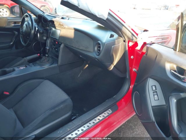 2017 TOYOTA 86 JF1ZNAA17H8705631 Photo 4