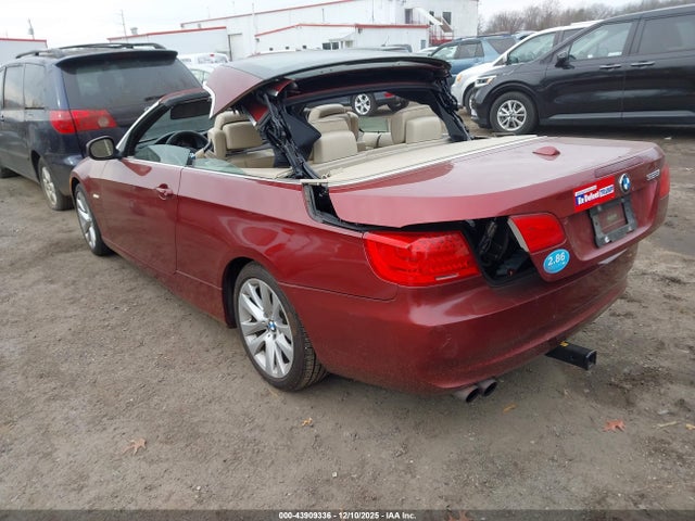 2013 BMW 328I WBADW7C53DE731141 Photo 2