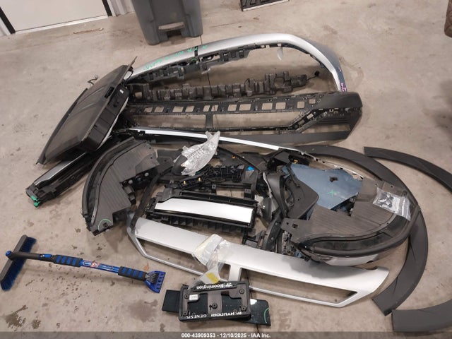 KM8KMDAF3PU169046 Hyundai IONIQ 5 SE