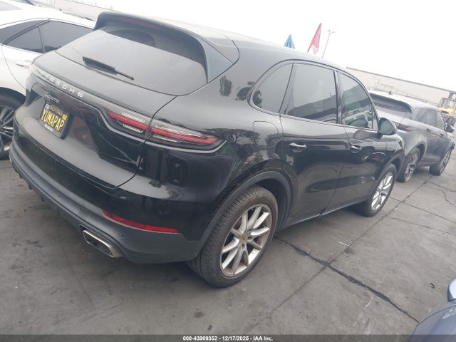 2019 PORSCHE CAYENNE WP1AA2AY5KDA03827 Photo 3