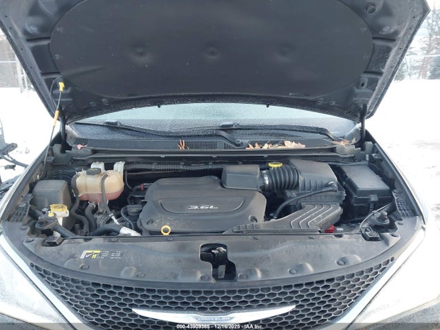 2017 CHRYSLER PACIFICA 2C4RC1GG0HR592914 Photo 9
