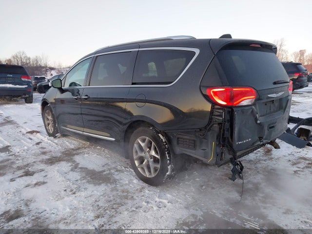 2017 CHRYSLER PACIFICA 2C4RC1GG0HR592914 Photo 2