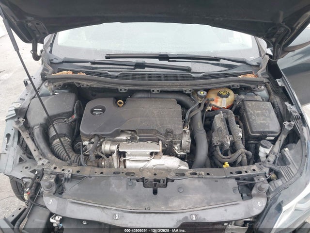 1G1BE5SMXJ7194433 Chevrolet Cruze Lt Auto