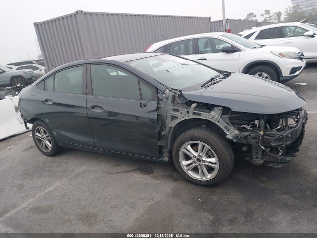 1G1BE5SMXJ7194433 Chevrolet Cruze Lt Auto