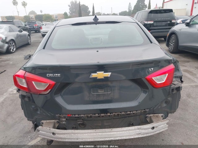 1G1BE5SMXJ7194433 Chevrolet Cruze Lt Auto