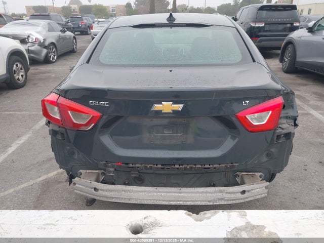 1G1BE5SMXJ7194433 Chevrolet Cruze Lt Auto
