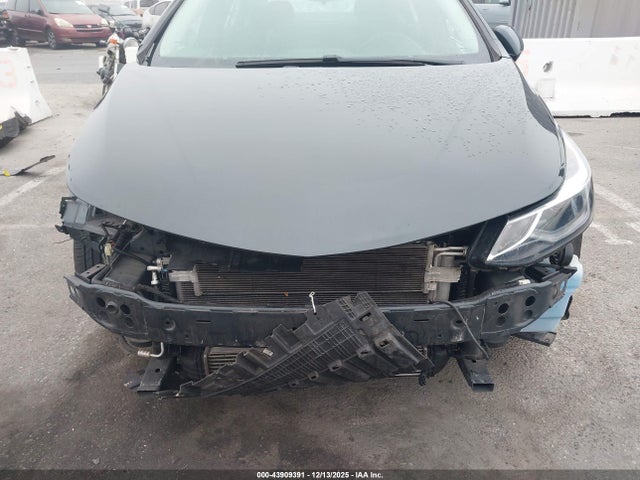 1G1BE5SMXJ7194433 Chevrolet Cruze Lt Auto