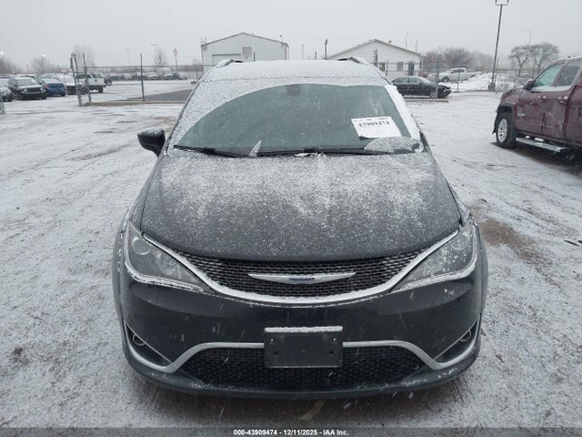 43909474 :رقم المزاد ، 2C4RC1BG2LR140043 vin ، 2020 Chrysler Pacifica Touring L مزاد بيع
