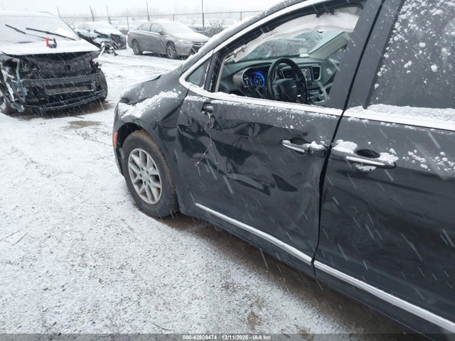 43909474 :رقم المزاد ، 2C4RC1BG2LR140043 vin ، 2020 Chrysler Pacifica Touring L مزاد بيع