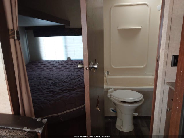 Продажа на аукционе авто 2016 Keystone Hideout, vin: 4YDT26027G7203266, номер лота: 43909505