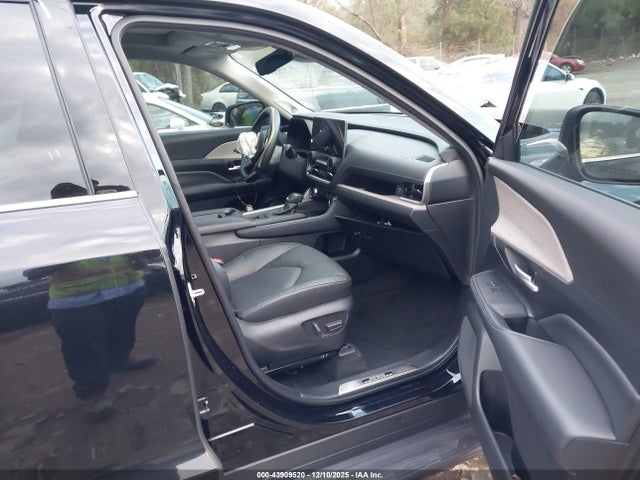 5TDAAAA52RS017216 Toyota Grand Highlander Limited