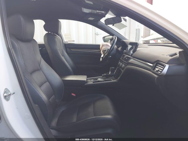 1HGCV1F38JA025389 Honda Accord Sport