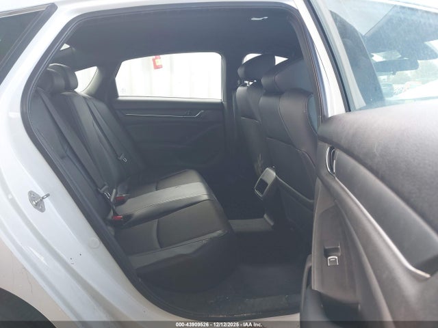 1HGCV1F38JA025389 Honda Accord Sport