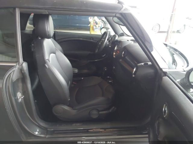 2015 MINI CONVERTIBLE WMWZP3C54FT708610 Photo 4