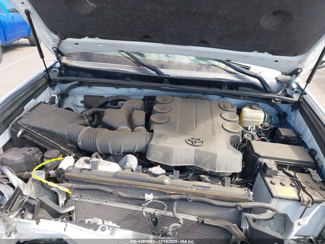 JTEBU5JR5L5742095 Toyota 4runner Trd Off Road Premium