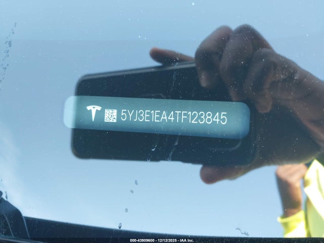 2026 TESLA MODEL 3 5YJ3E1EA4TF123845 Photo 8