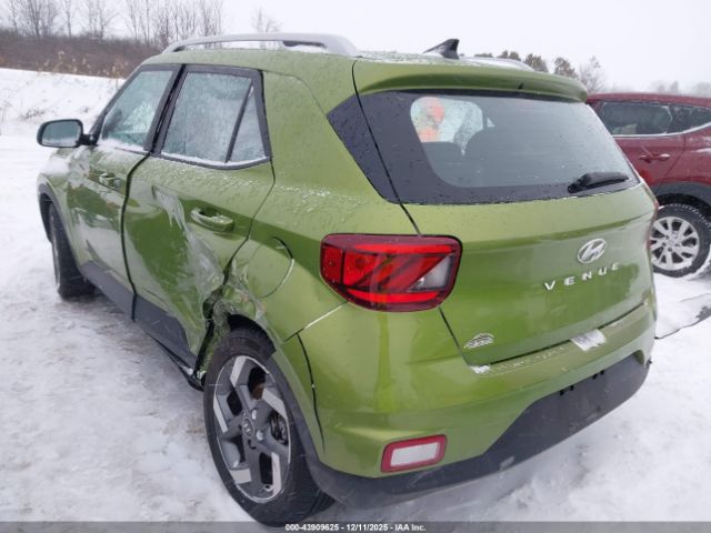 2022 HYUNDAI VENUE KMHRC8A3XNU153177 Photo 2