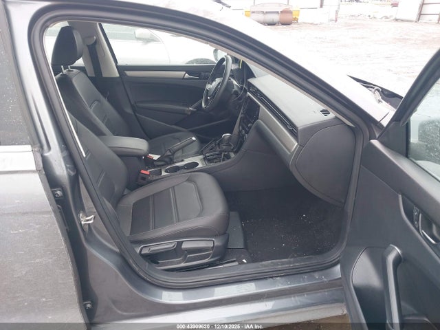 2021 VOLKSWAGEN PASSAT 1VWSA7A34MC007333 Photo 4