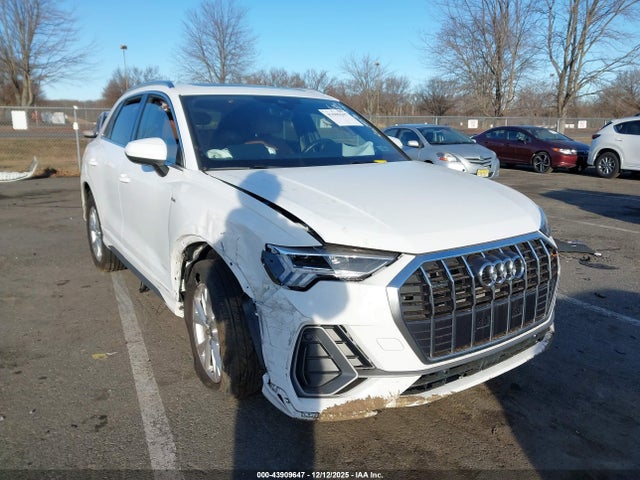 2023 AUDI Q3 WA1DECF34P1132506 Photo 0