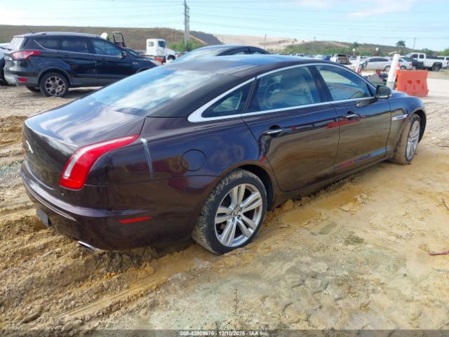 2011 JAGUAR XJ SAJWA2GB7BLV10083 Photo 3