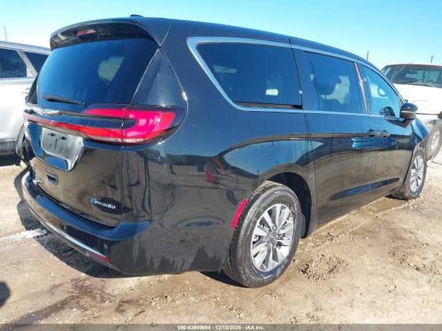 2025 CHRYSLER PACIFICA HYBRID 2C4RC1S71SR577322 Photo 3