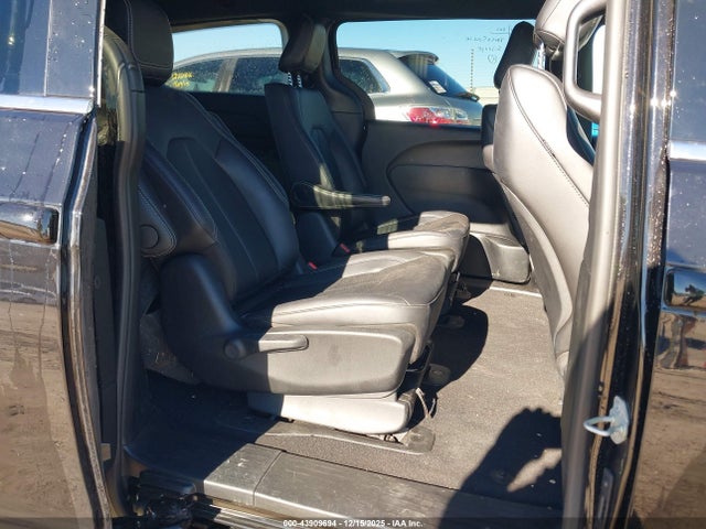 2025 CHRYSLER PACIFICA HYBRID 2C4RC1S71SR577322 Photo 7