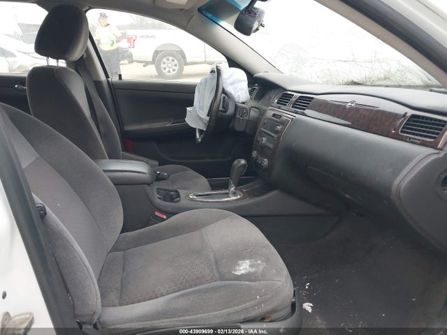 2G1WB5E39E1131890 Chevrolet Impala Limited Lt