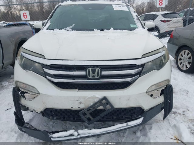 Aukcja sprzedaży 2017 Honda Pilot Touring, vin: 5FNYF5H93HB005630, numer aukcji: 43909704
