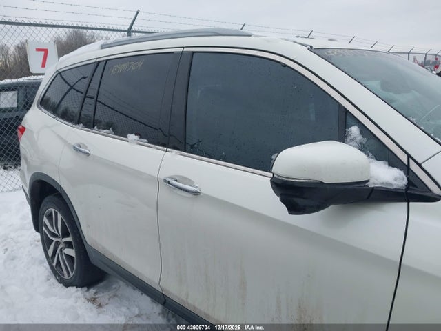 Aukcja sprzedaży 2017 Honda Pilot Touring, vin: 5FNYF5H93HB005630, numer aukcji: 43909704