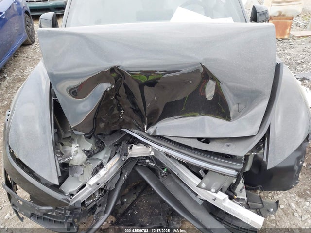 2026 TESLA MODEL Y 7SAYGDEE3TA493933 Photo 9