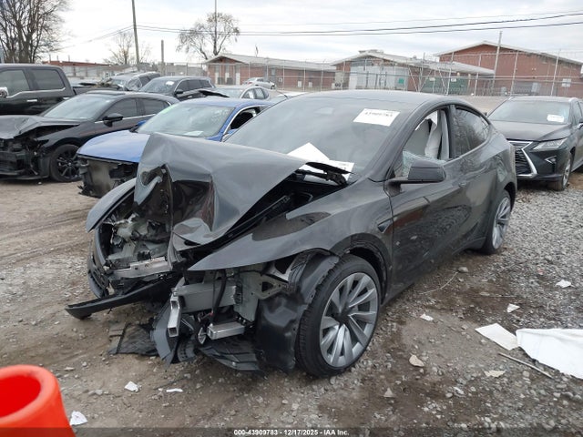 2026 TESLA MODEL Y 7SAYGDEE3TA493933 Photo 1