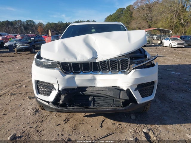 1C4RJGAG3R8601376 Jeep Grand Cherokee Laredo X 4x2