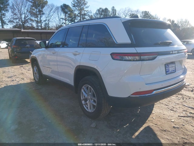 2024 JEEP GRAND CHEROKEE 1C4RJGAG3R8601376 Photo 2