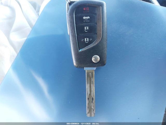 4T1B11HK2JU119790 Toyota CAMRY LE