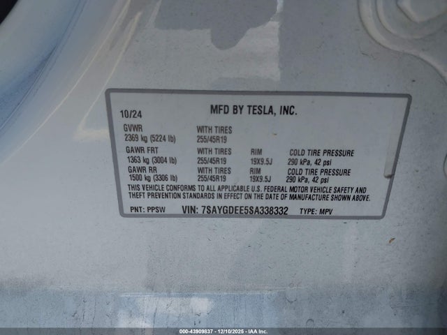 2025 TESLA MODEL Y 7SAYGDEE5SA338332 Photo 8