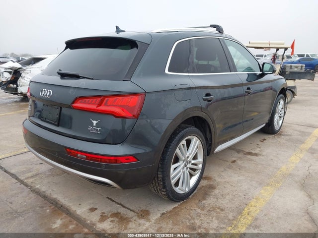 WA1BNAFY5J2133219 Audi Q5 2.0t Premium/2.0t Tech Premium