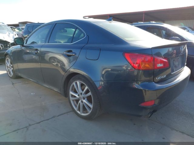 2007 LEXUS IS 350 JTHBE262772008401 Photo 2