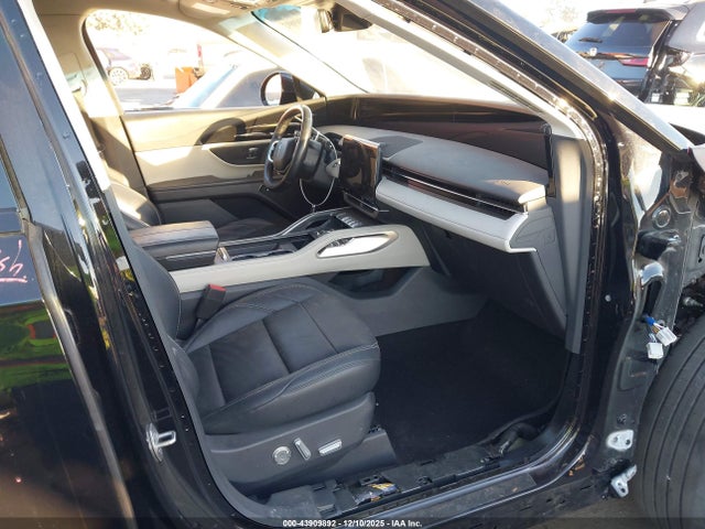 5LMPJ8J43RJ796965 Lincoln Nautilus Premiere
