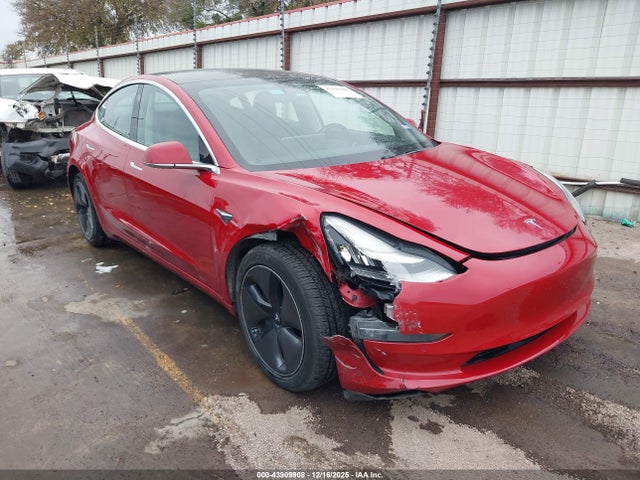 2018 TESLA MODEL 3 5YJ3E1EB3JF114656 Photo 0